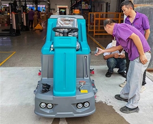 通仕達交機